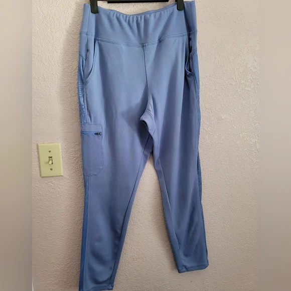 Jaanuu Scrub Set in Ceil Blue - Picture 4 of 5